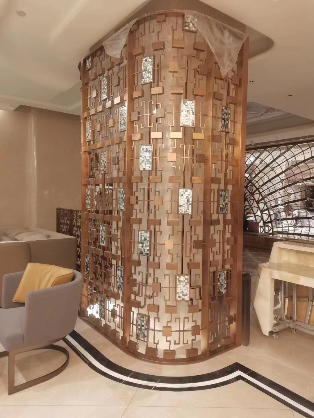 Decorative Luxury & modern design metal screen for hotel project